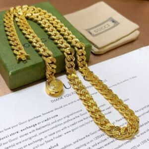 oGUCCIo Necklaces 0258