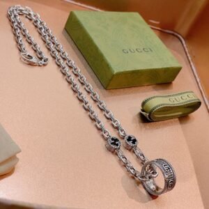 oGUCCIo Necklaces 0264