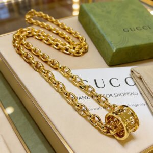 oGUCCIo Necklaces 0332
