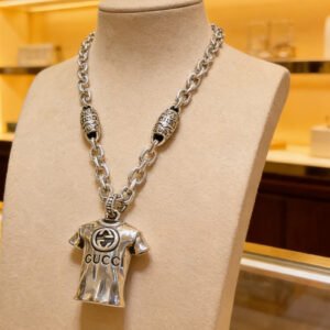 oGUCCIo Necklaces 0333