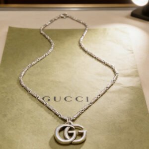 oGUCCIo Necklaces 0341