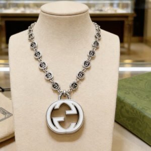 oGUCCIo Necklaces 0409