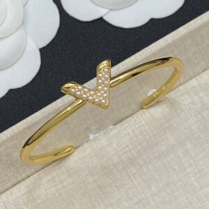 oLVo Bracelets 0219