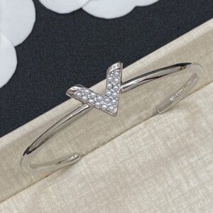 oLVo Bracelets 0220