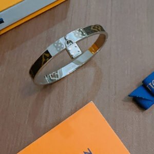 oLVo Bracelets 0259