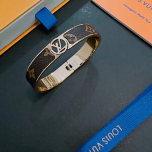 oLVo Bracelets 0316