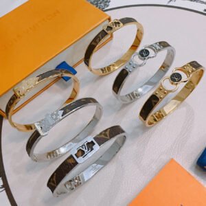oLVo Bracelets 0319