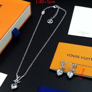 oLVo Necklaces 0046