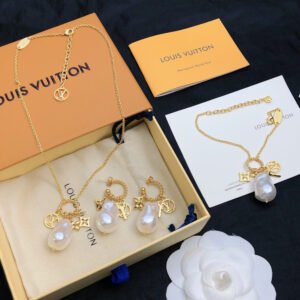 oLVo Necklaces 0058