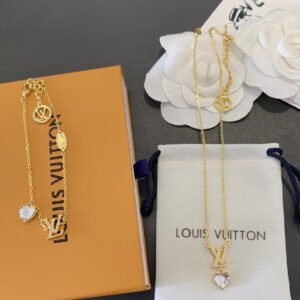 oLVo Necklaces 0104