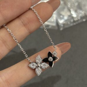 oLVo Necklaces 0143