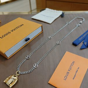oLVo Necklaces 0194