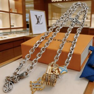 oLVo Necklaces 0198