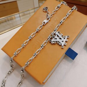 oLVo Necklaces 0206