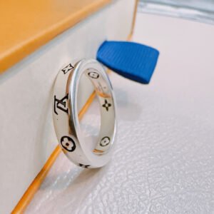 oLVo Rings 0064