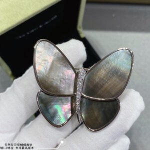 oVCAo Brooches 0001