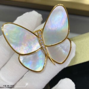 oVCAo Brooches