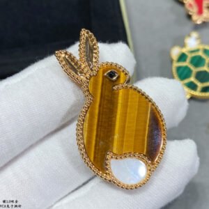oVCAo Brooches 0004
