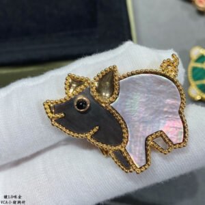 oVCAo Brooches 0006