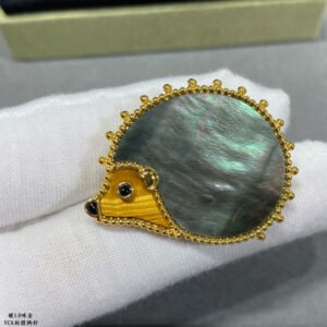 oVCAo Brooches 0013