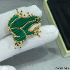 oVCAo Brooches 0021