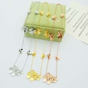 oVCAo Necklaces 0063