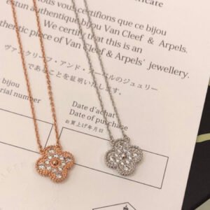 oVCAo Necklaces 0141