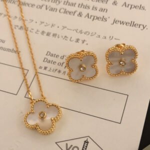 oVCAo Necklaces 0142