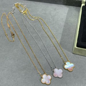 oVCAo Necklaces 0170
