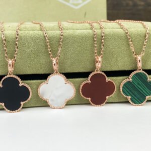 oVCAo Necklaces 0190