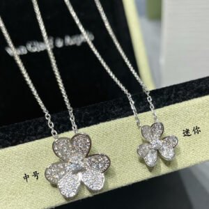 oVCAo Necklaces 0197