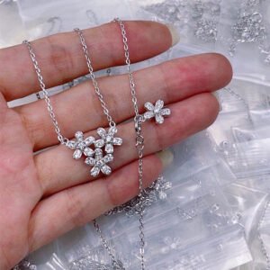 oVCAo Necklaces 0262