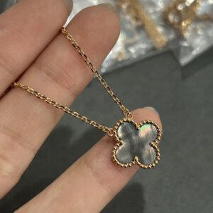 oVCAo Necklaces 0339