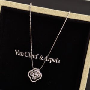 oVCAo Necklaces 0369