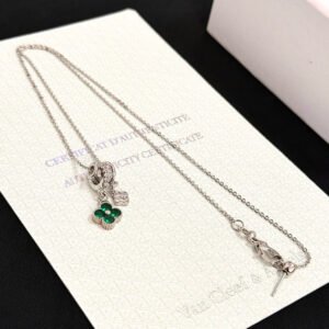 oVCAo Necklaces 0375