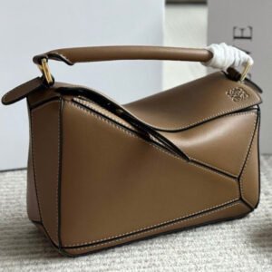 oLOEWEo Bags