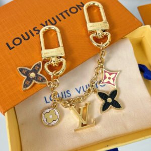 oLVo Charms