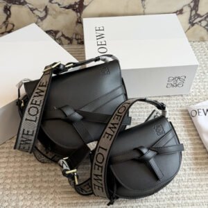 oLOEWEo Bags 0036