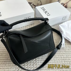 oLOEWEo Bags 0165