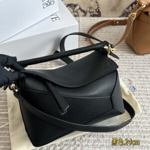 oLOEWEo Bags 0170