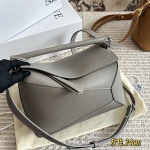 oLOEWEo Bags 0172
