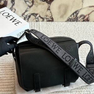 oLOEWEo Bags 0180