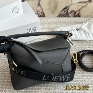 oLOEWEo Bags 0181