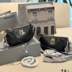oBALENCIAGAo Bags 0092