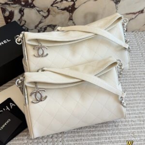 oCHANELo Bags 9076
