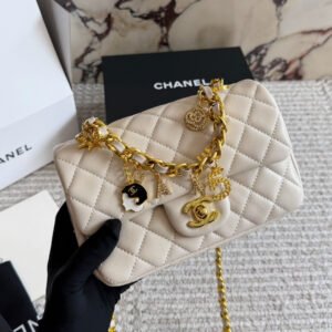 oCHANELo Bags 9147