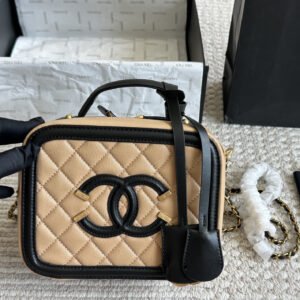 oCHANELo Bags 9305