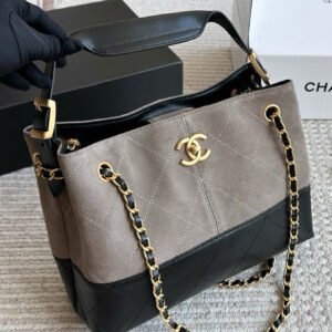 oCHANELo Bags 9407
