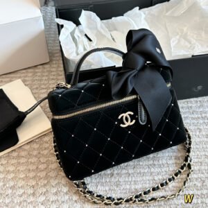 oCHANELo Bags 9421