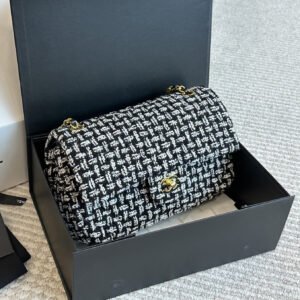 oCHANELo Bags 9435